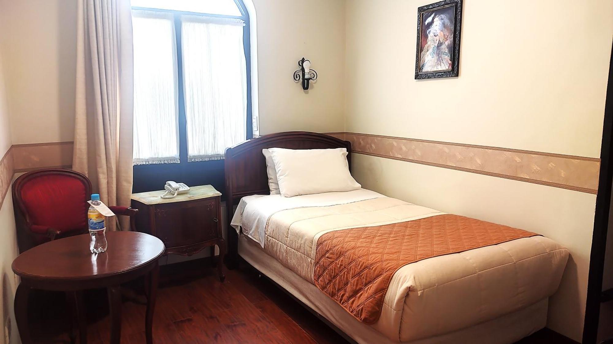 Hostal Colonial Potosi Luaran gambar
